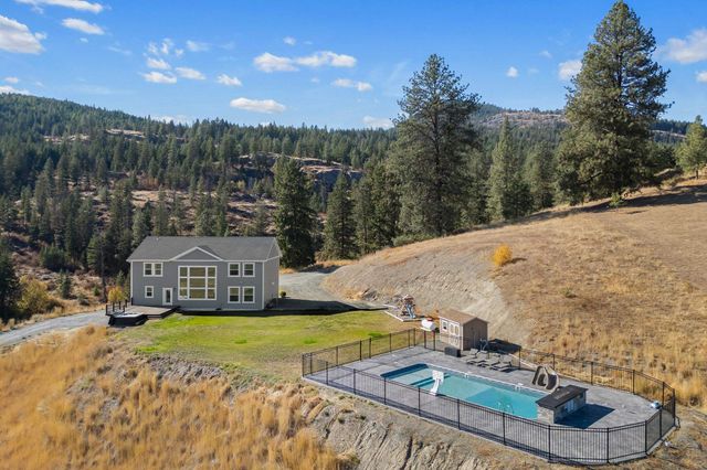 842 U Valley Westside Rd, Colville, WA 99114