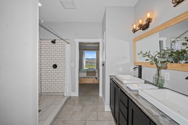 842 U Valley Westside Rd, Colville, WA 99114