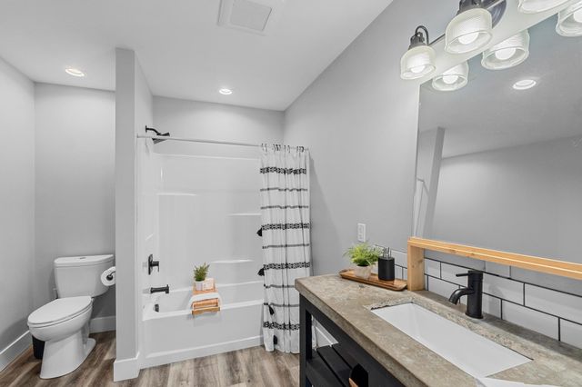 842 U Valley Westside Rd, Colville, WA 99114