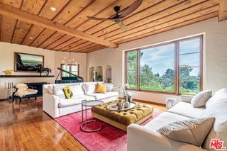 3351 N Knoll Drive, Los Angeles, CA 90068