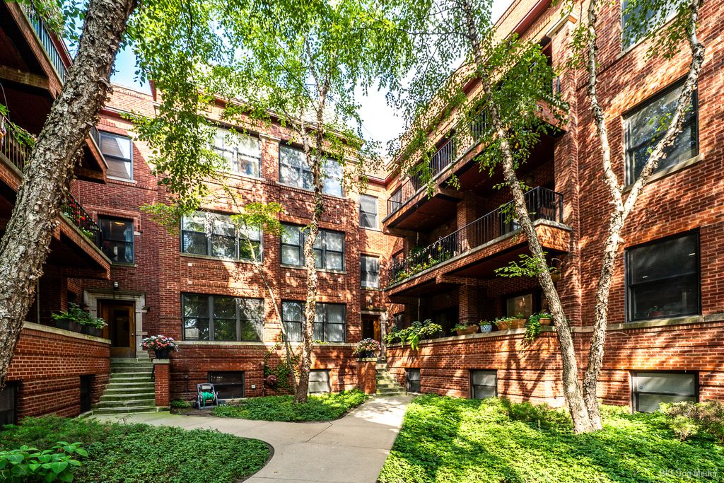 6618 N Ashland Avenue 3, Chicago, IL 60626 — exterior