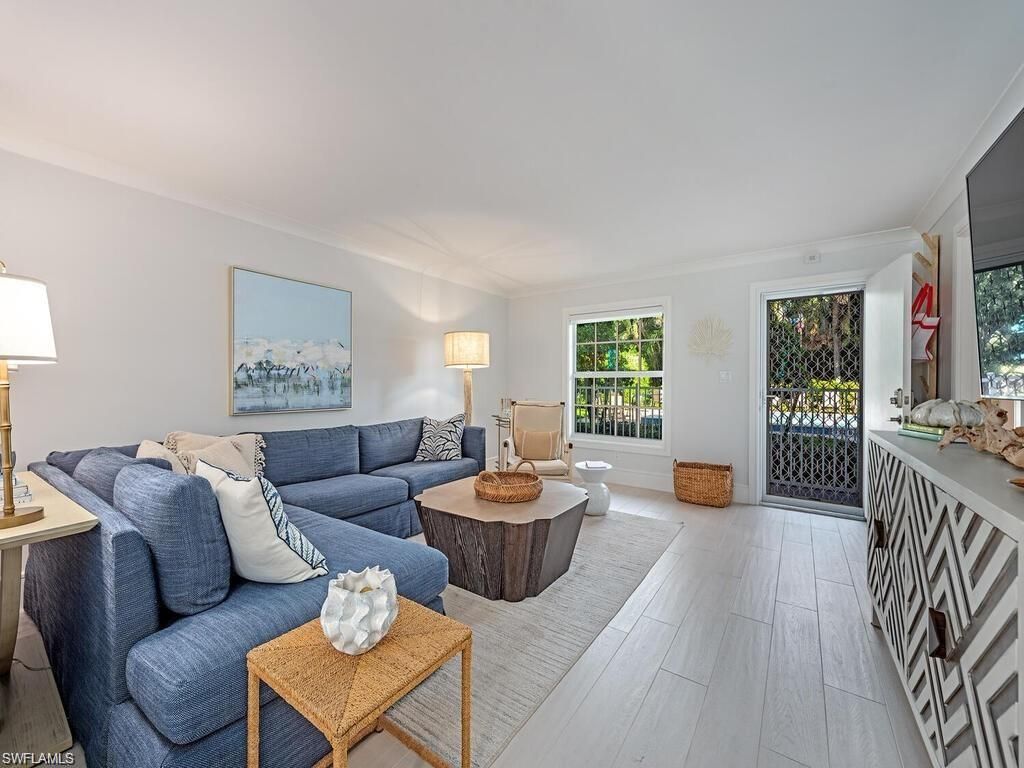 1222 Gordon DR 4, NAPLES, FL 34102 — photo 3