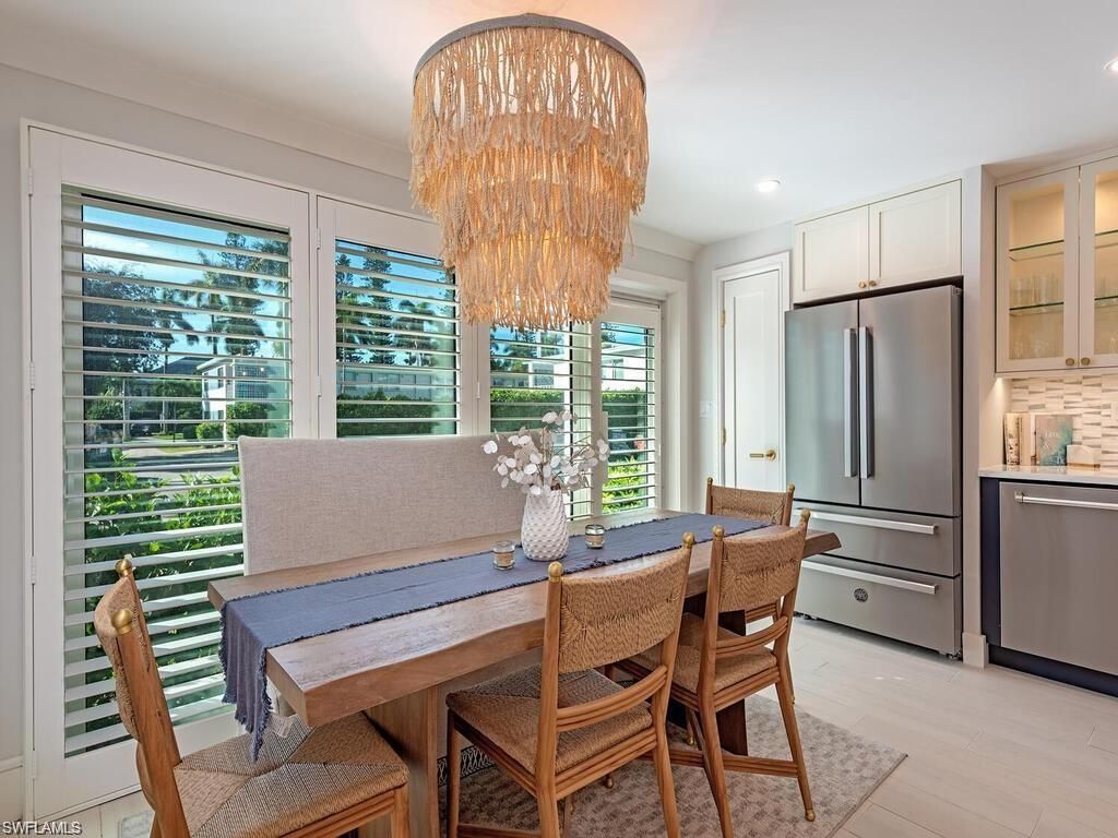 1222 Gordon DR 4, NAPLES, FL 34102 — photo 4