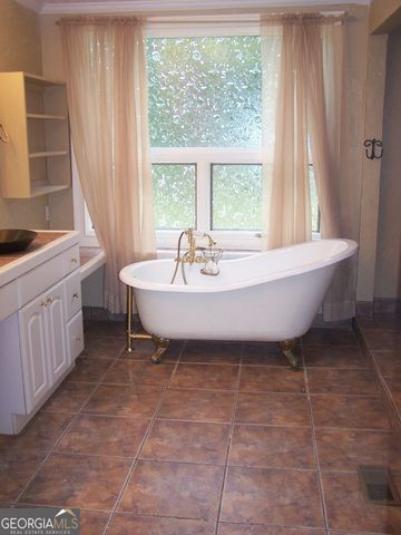 1844 PEEKSVILLE Road, Locust Grove, GA 30248