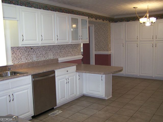 1844 PEEKSVILLE Road, Locust Grove, GA 30248