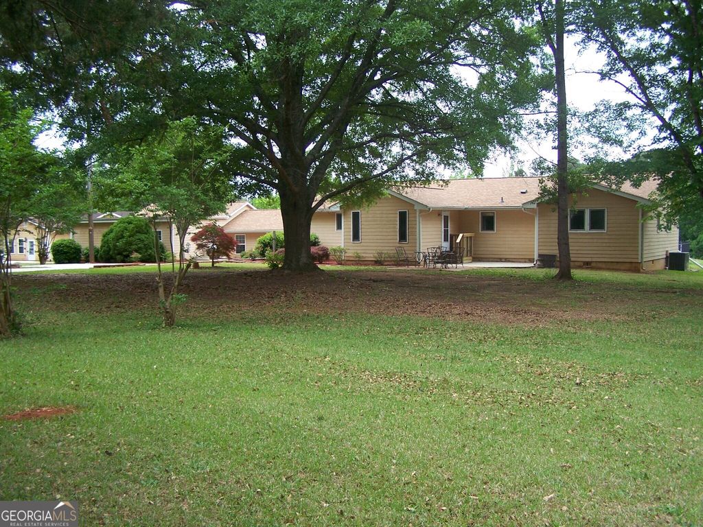 1844 PEEKSVILLE Road, Locust Grove, GA 30248