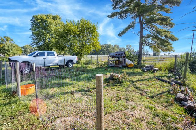 863 S 450 E, Franklin, IN 46131