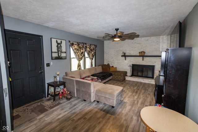 863 S 450 E, Franklin, IN 46131