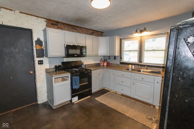 863 S 450 E, Franklin, IN 46131