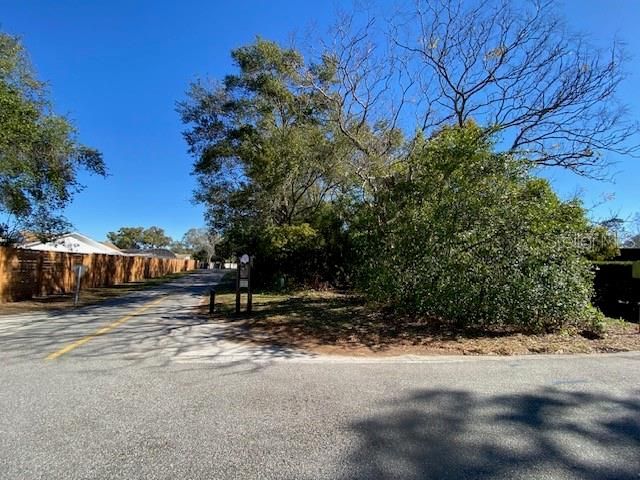 WILSHIRE BLVD, Fern Park, FL 32730