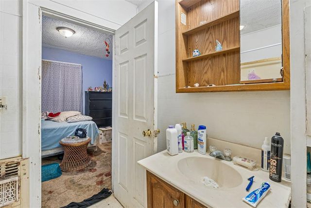230 SE 41st Street, Oklahoma City, OK 73129