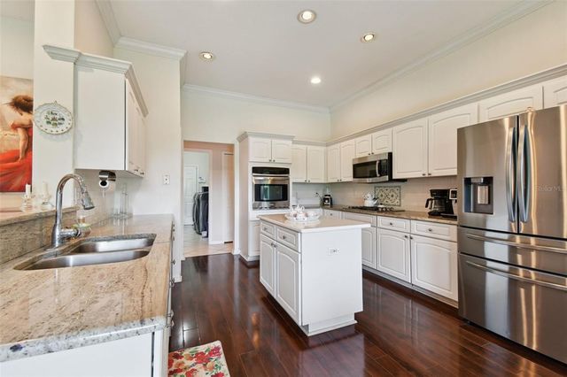 10502 CASTLEFORD WAY, Tampa, FL 33626