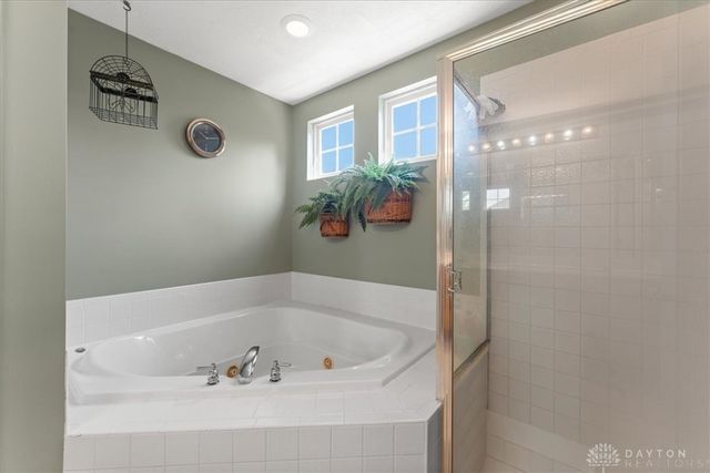 2942 Whispering, Beavercreek, OH 45431