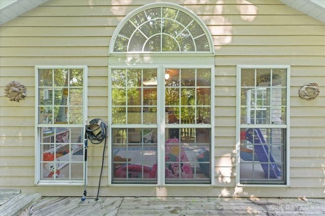 2942 Whispering, Beavercreek, OH 45431