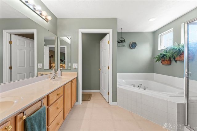 2942 Whispering, Beavercreek, OH 45431