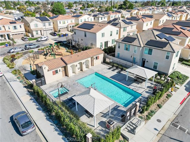 466 N Glenwood, Rialto, CA 92376