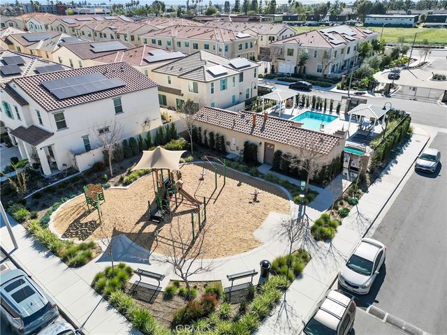 466 N Glenwood, Rialto, CA 92376