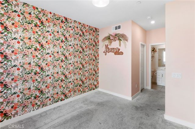 466 N Glenwood, Rialto, CA 92376