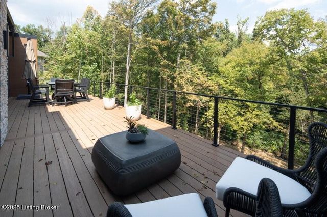 7734 Woodbridge Hill Ln, Prospect, KY 40059