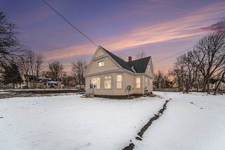 1023 Maple Avenue, Jackson City, MI 49203