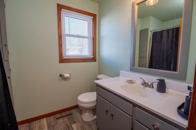 200 Center Avenue W, Deer Creek, MN 56527