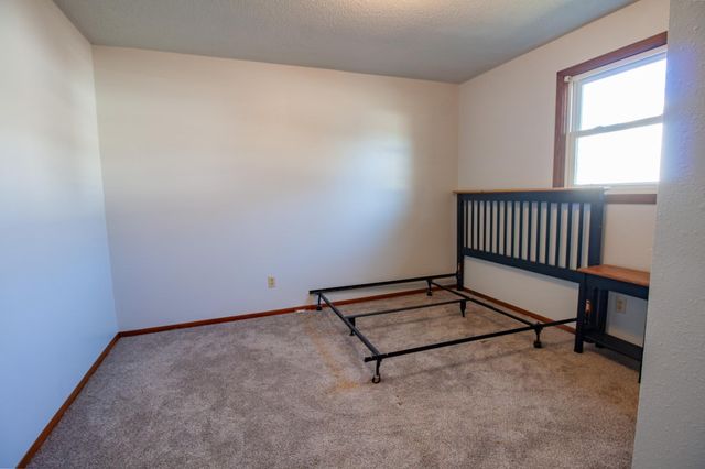 200 Center Avenue W, Deer Creek, MN 56527