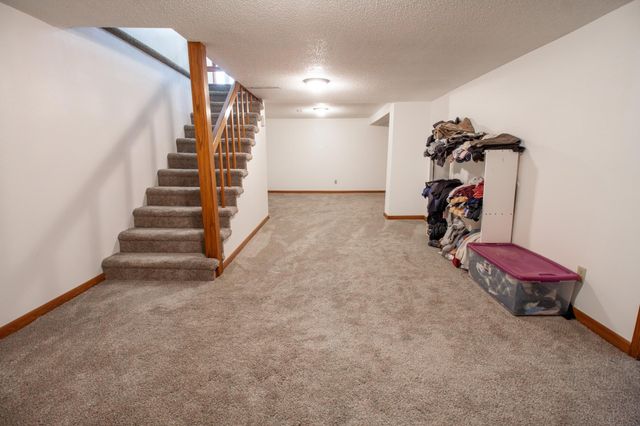 200 Center Avenue W, Deer Creek, MN 56527