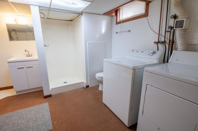 200 Center Avenue W, Deer Creek, MN 56527