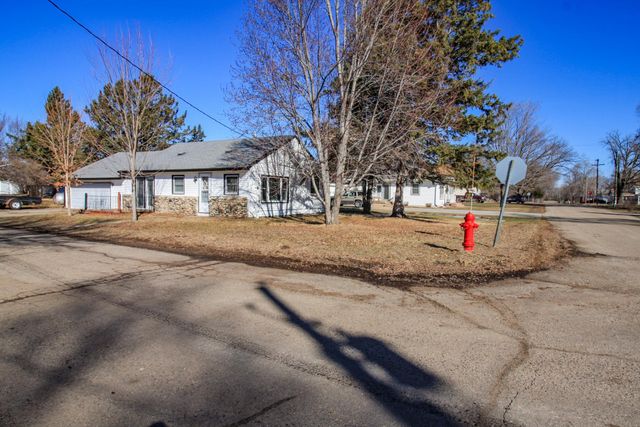 200 Center Avenue W, Deer Creek, MN 56527