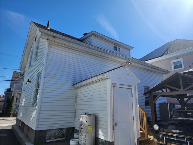 20 Vanderwater Street, Providence, RI 02908