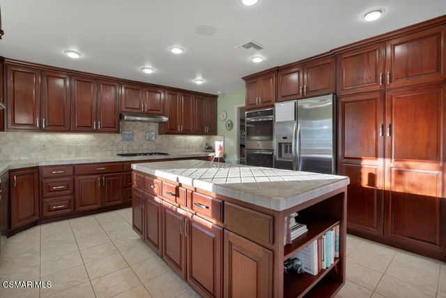 1686 San Rafael Way, Camarillo, CA 93012