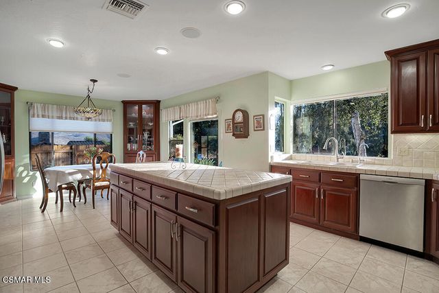 1686 San Rafael Way, Camarillo, CA 93012