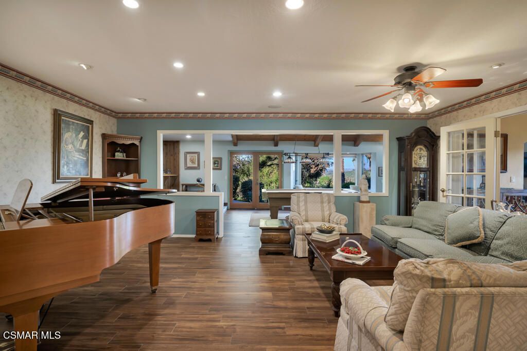 1686 San Rafael Way, Camarillo, CA 93012 — photo 4