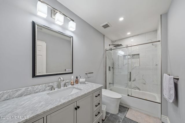 901 Oakley Drive, Freehold, NJ 07728