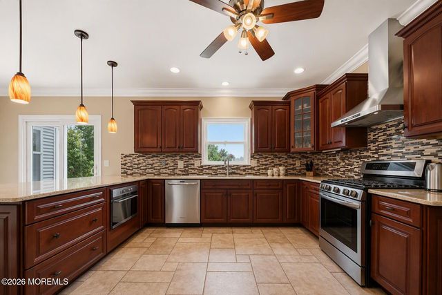 901 Oakley Drive, Freehold, NJ 07728