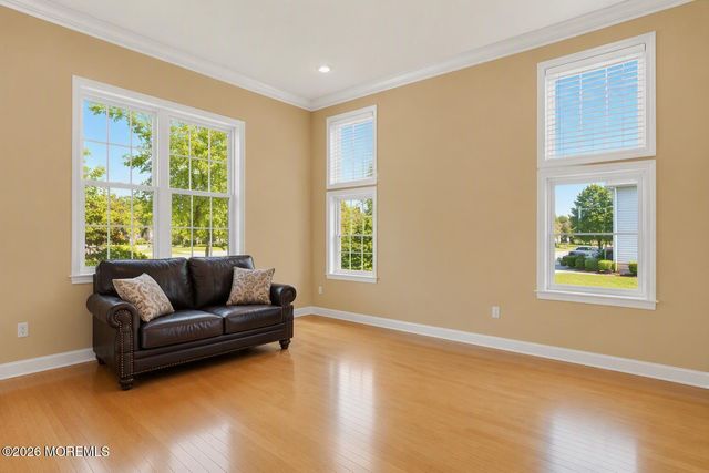 901 Oakley Drive, Freehold, NJ 07728