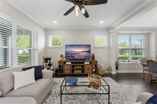 8189 LAUREATE BOULEVARD, Orlando, FL 32827