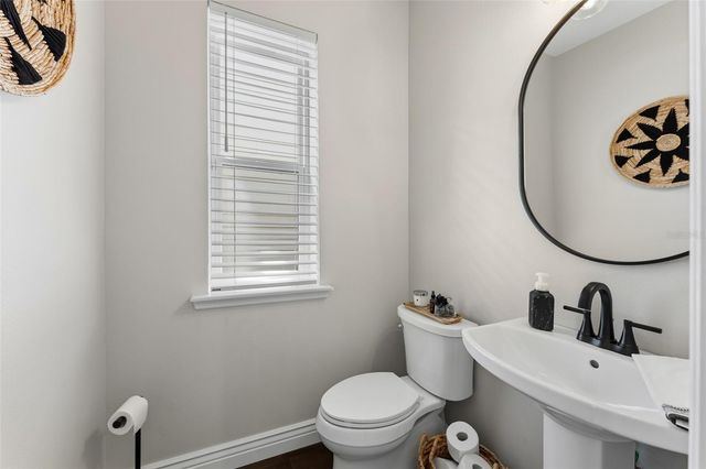 8189 LAUREATE BOULEVARD, Orlando, FL 32827