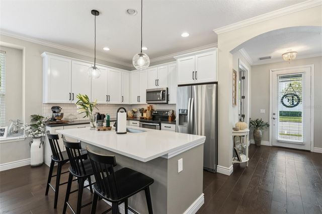 8189 LAUREATE BOULEVARD, Orlando, FL 32827