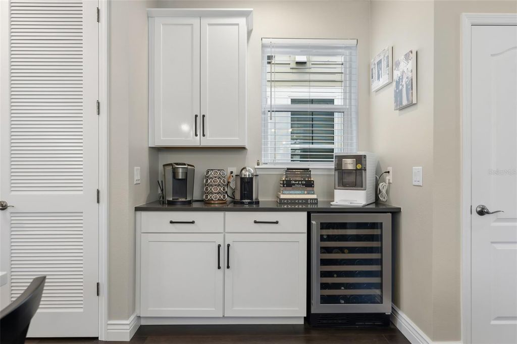 Image 12 of property listing at 8189 LAUREATE BOULEVARD, Orlando, FL 32827