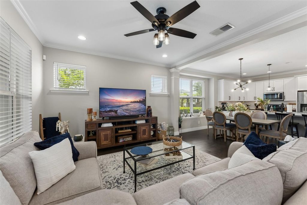 Image 20 of property listing at 8189 LAUREATE BOULEVARD, Orlando, FL 32827