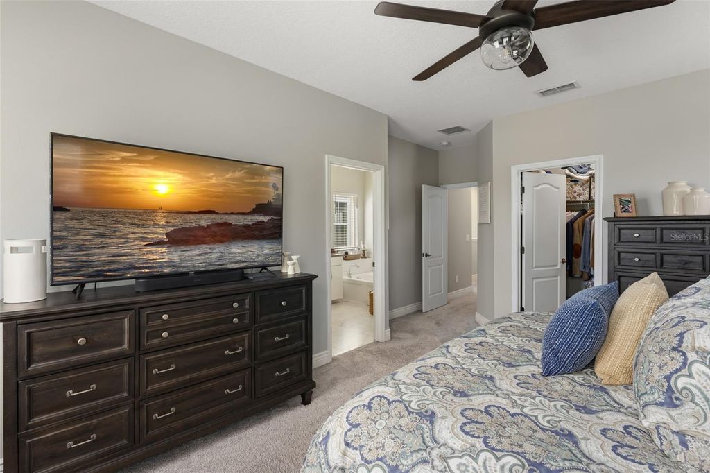 Image 28 of property listing at 8189 LAUREATE BOULEVARD, Orlando, FL 32827