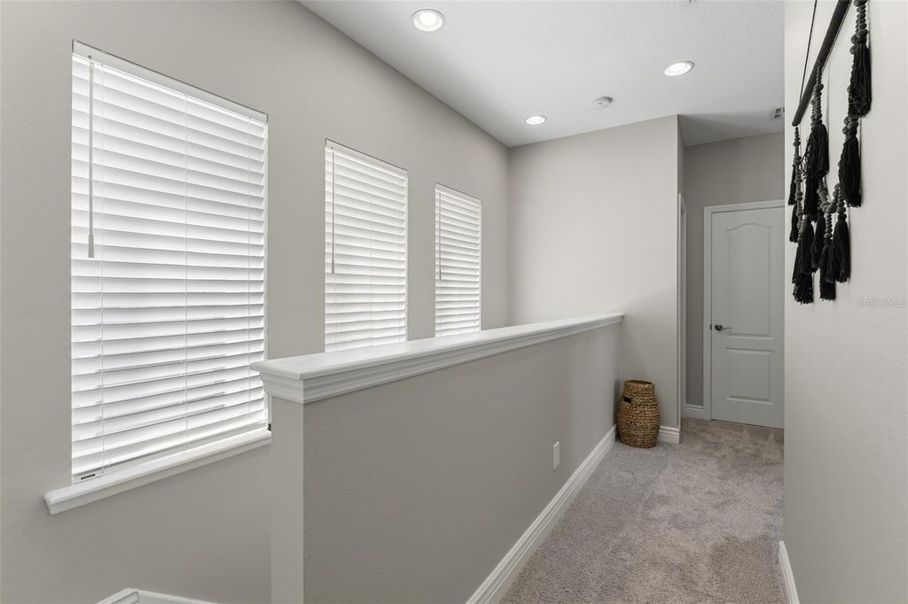 Image 31 of property listing at 8189 LAUREATE BOULEVARD, Orlando, FL 32827