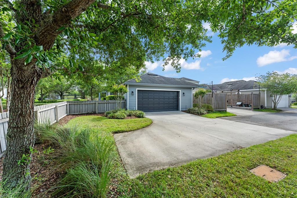 Image 49 of property listing at 8189 LAUREATE BOULEVARD, Orlando, FL 32827