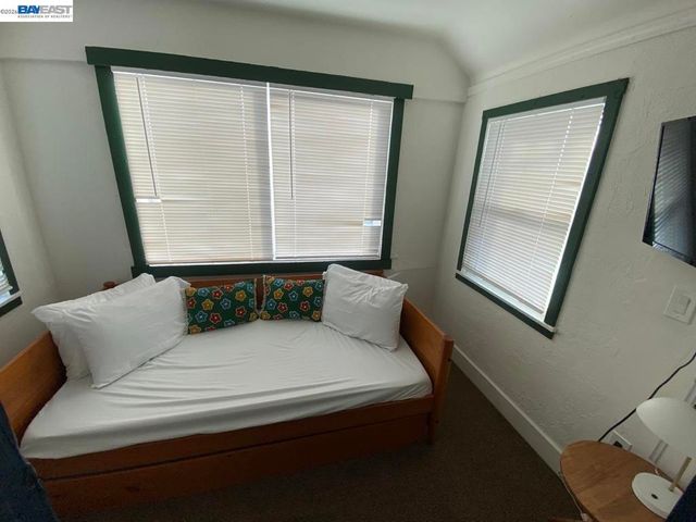 2639 2639 Harold St, Oakland, CA 94602