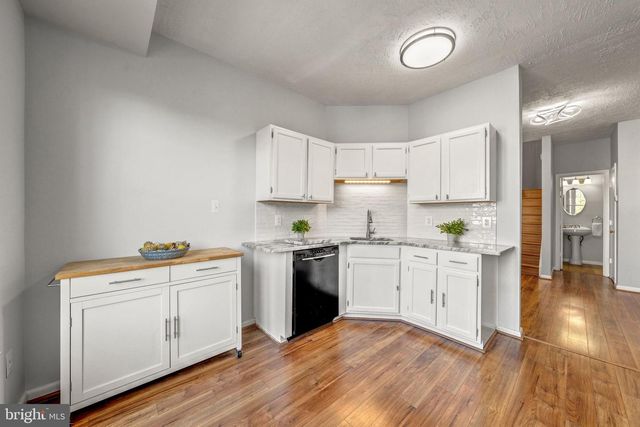 44136 SHADY GLEN TER, Ashburn, VA 20147