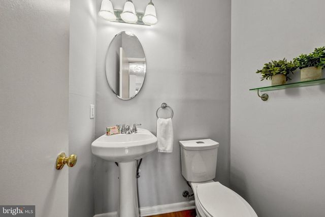 44136 SHADY GLEN TER, Ashburn, VA 20147