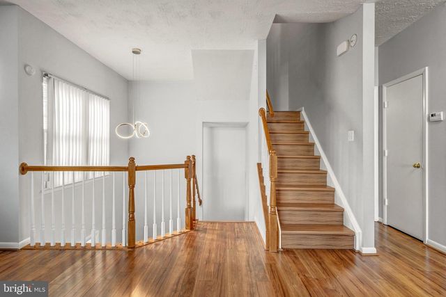 44136 SHADY GLEN TER, Ashburn, VA 20147