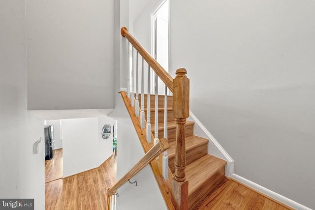 44136 SHADY GLEN TER, Ashburn, VA 20147