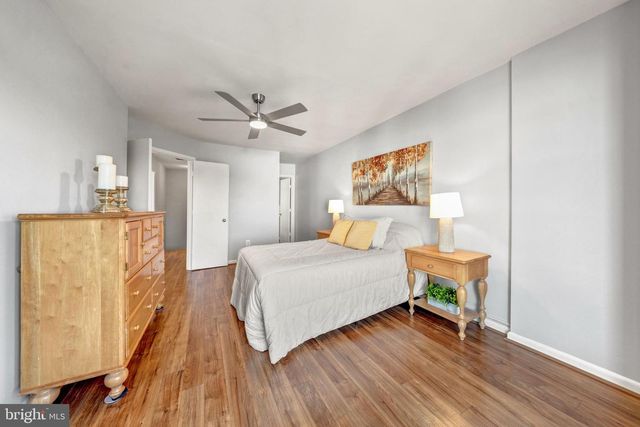 44136 SHADY GLEN TER, Ashburn, VA 20147
